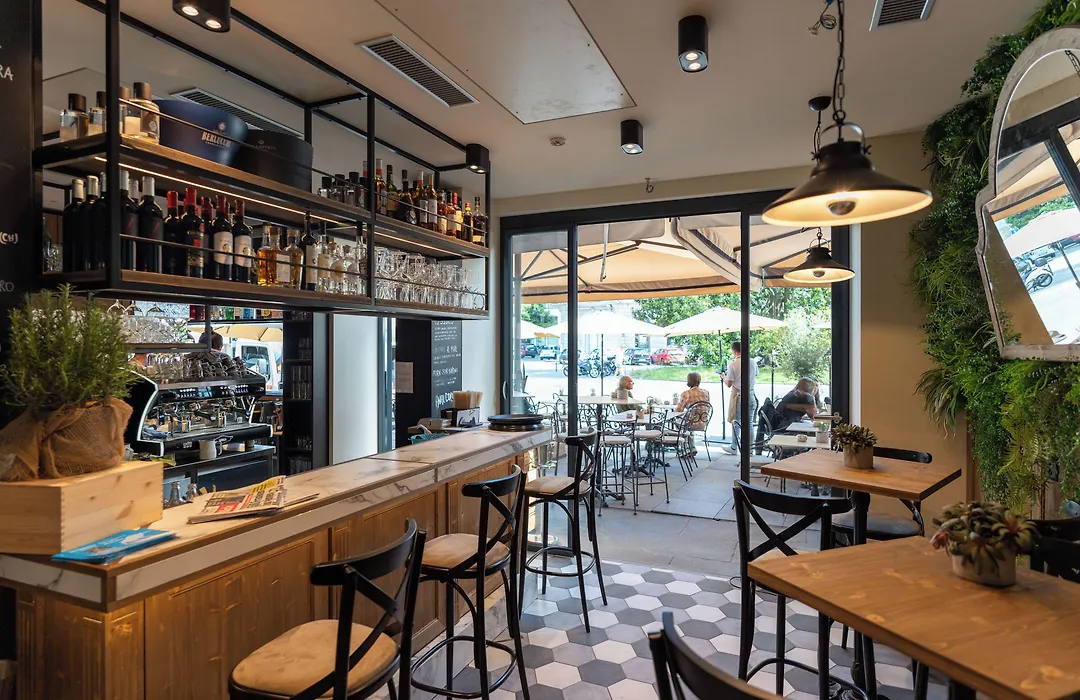 Seven Town House Boutique Hotel-1
